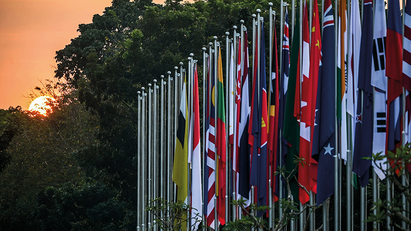 43rd ASEAN Summit: Development plans overshadowed by persistent thorny issues